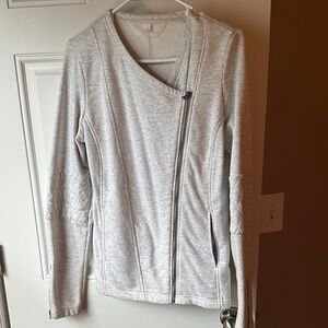 Under Armour Heather Gray Quilted Sleeve Jacket